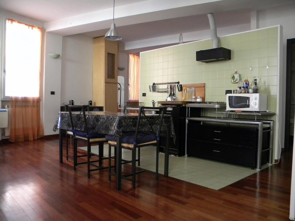 Ampio Open Space In Centro Storico โบโลญญา ห้อง รูปภาพ